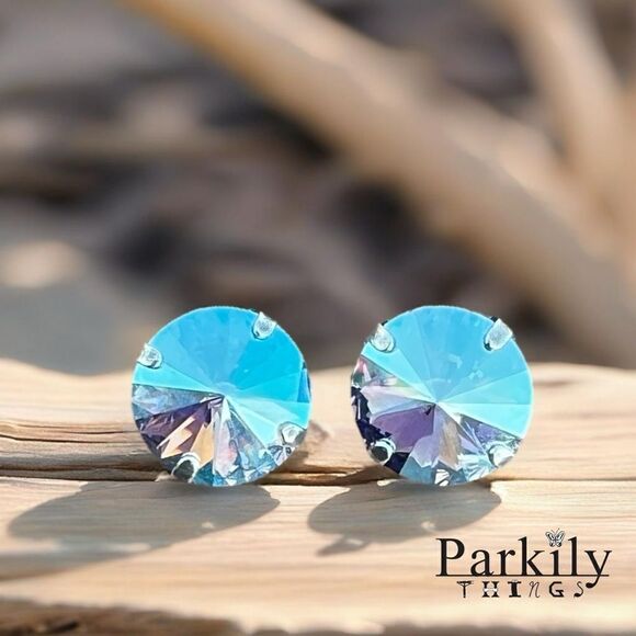 Handcrafted earrings with light sapphire shimmer Swarovski crystal - Picture 1 of 4
